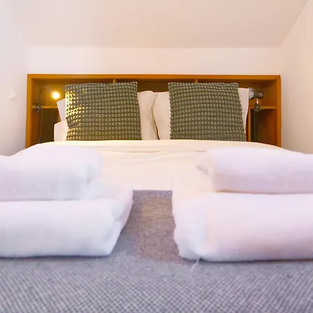 Portucale ! Beato River View With Terrace Lisbon